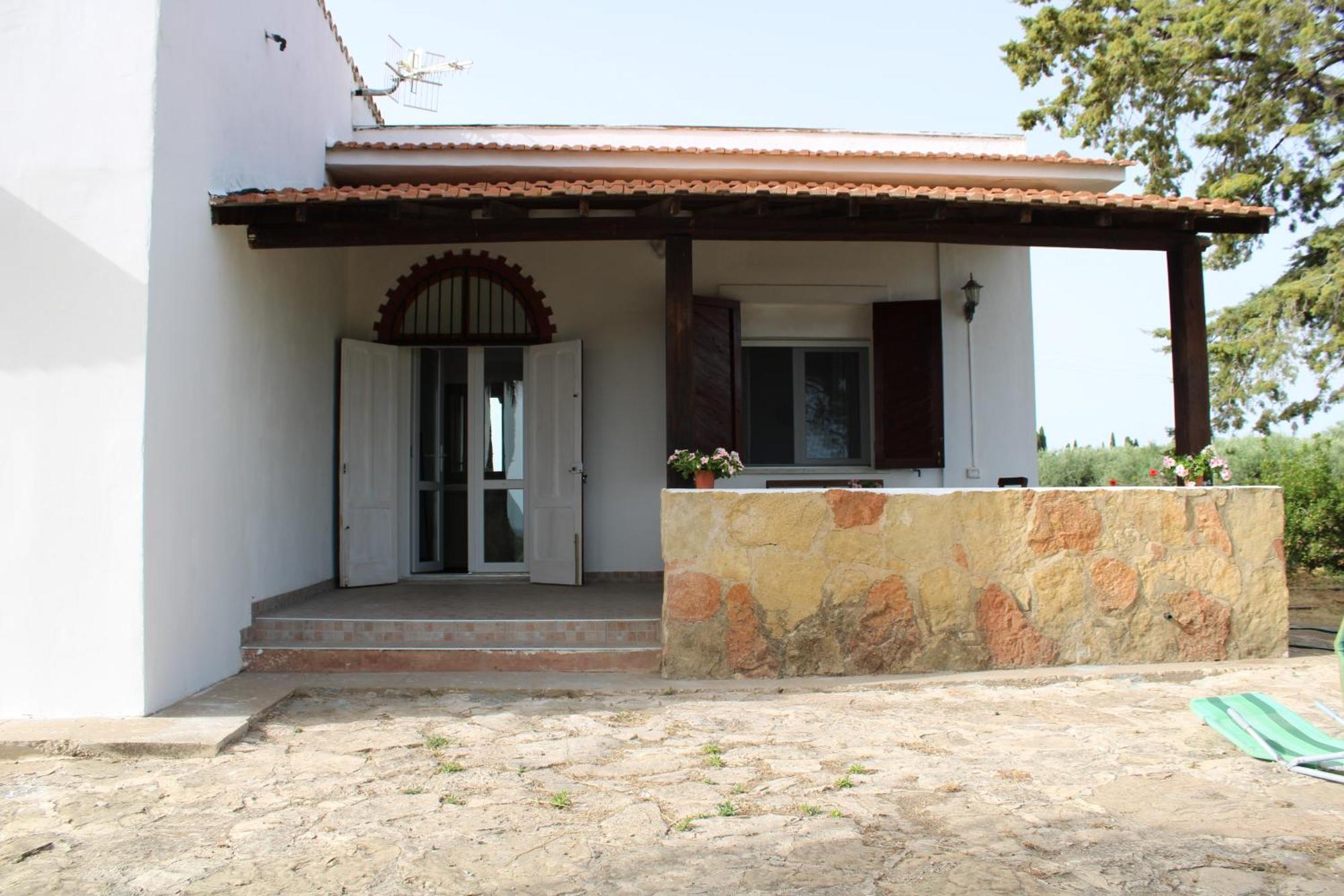 Casa Bouganville Villetta Tra Le Vigne E Il Mare Menfi Exterior foto